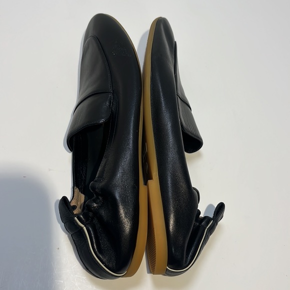 Everlane Black Day Loafer Leather Elastic Back Flats 9 - Picture 7 of 11